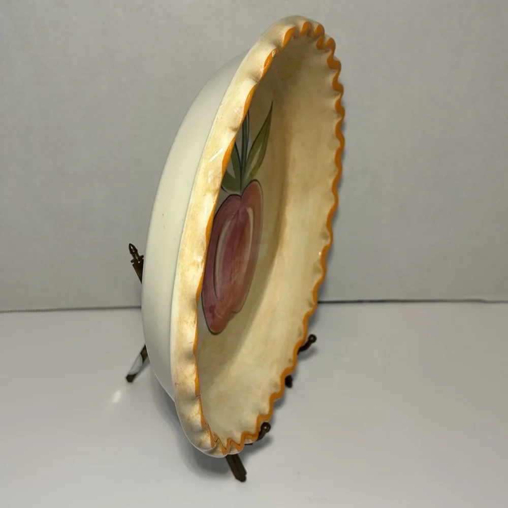 Los Angeles Potteries Ovenware Apple Pie Dish 9” Cream Tan Yellow Trim VTG 1971